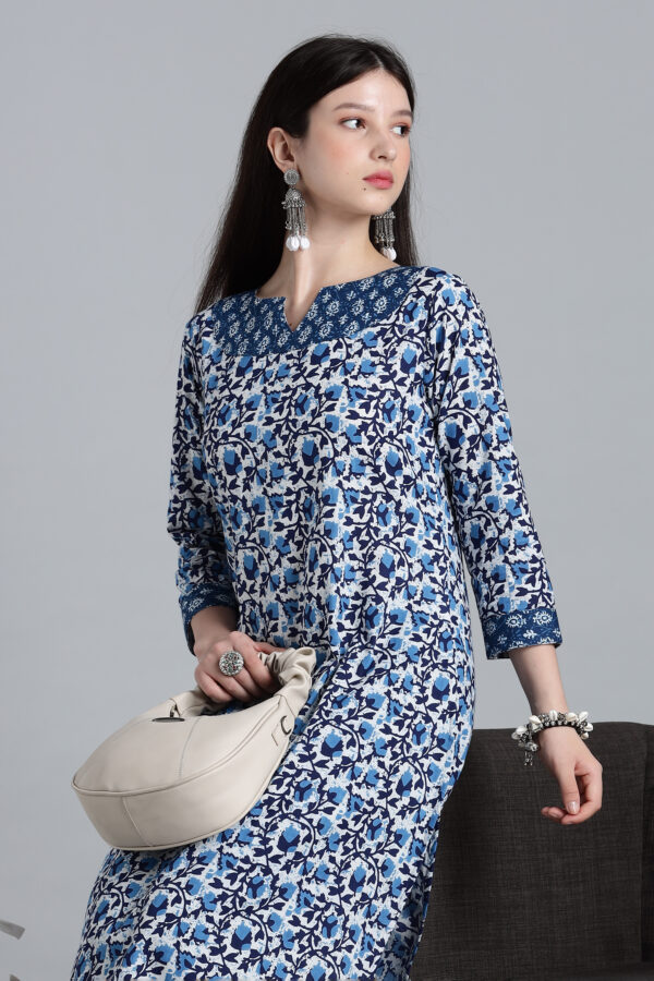 WHITE AND BLUE COD SET - Image 6