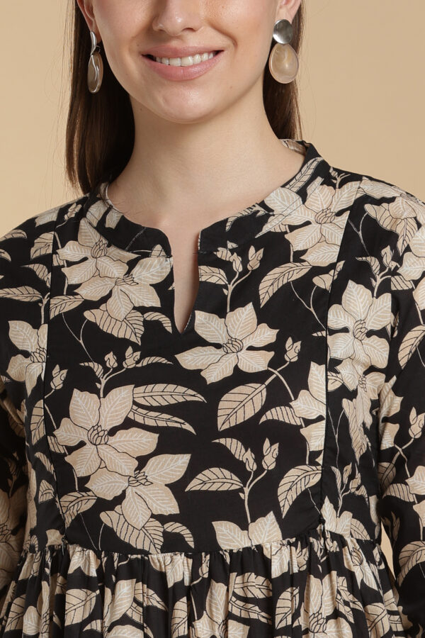 Shadow Petal feeding Cotton Gown