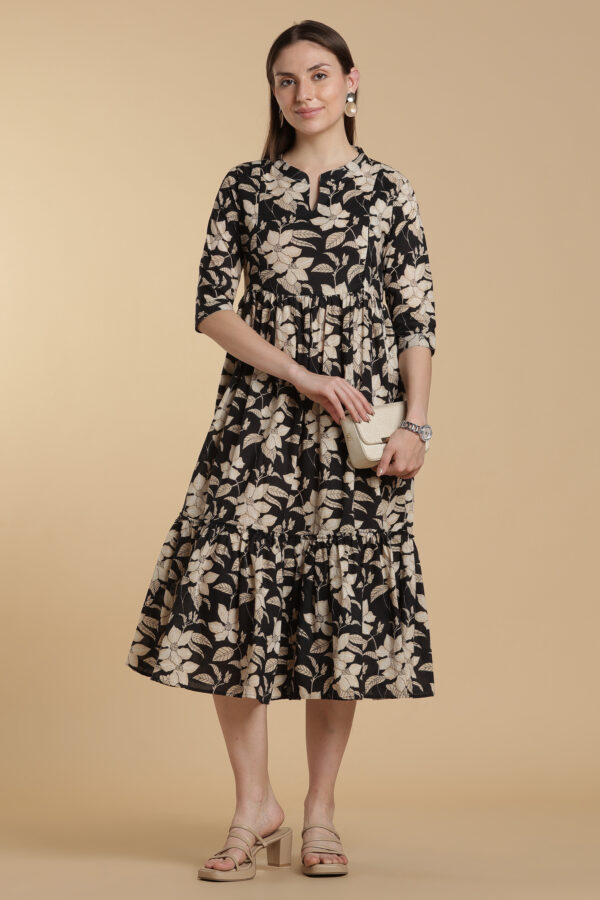 Shadow Petal feeding Cotton Gown