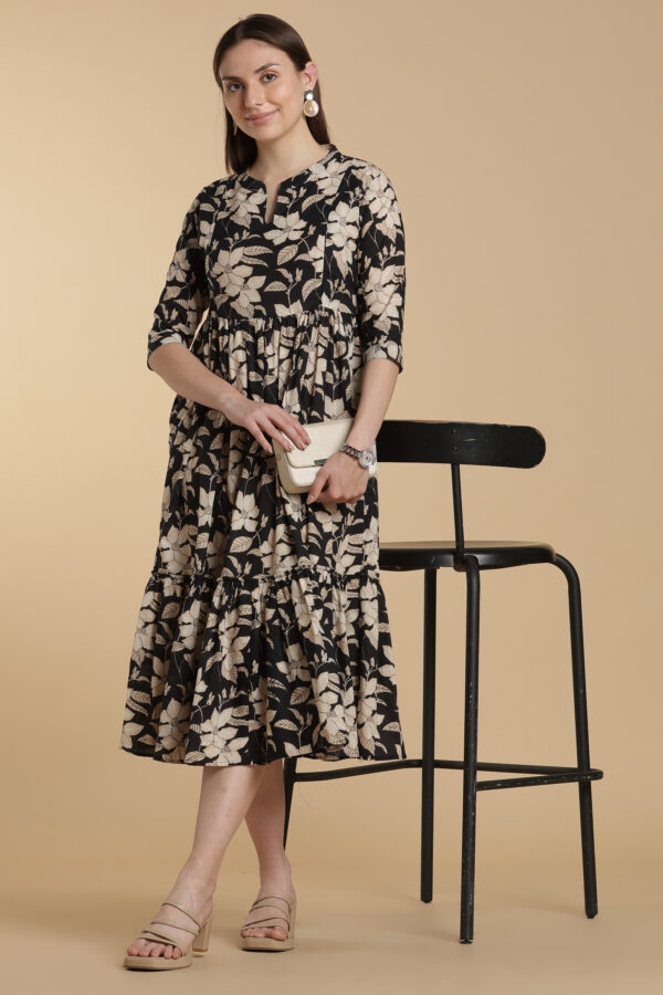 Shadow Petal feeding Cotton Gown