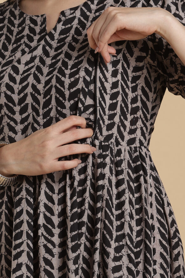 Midnight Leaf Feeding Gown