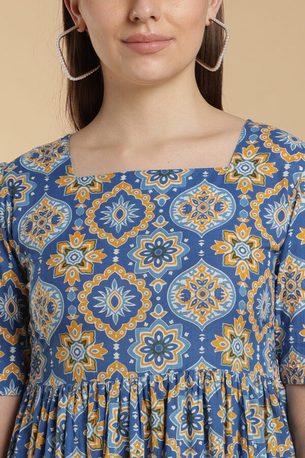 Sky Calm Cotton Pa-Neck Gown