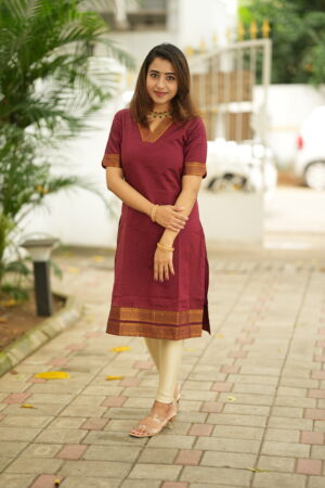 Elegant Maroon -Mangalgiri Silk Cotton Kurti